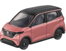 #O 008日產SAKURA